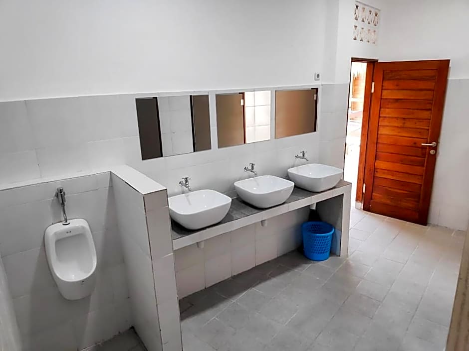 Gili Pirates Dive & BnB