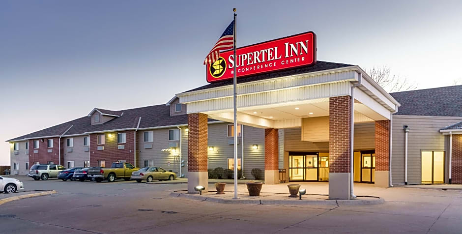 Supertel Inn & Conference Center