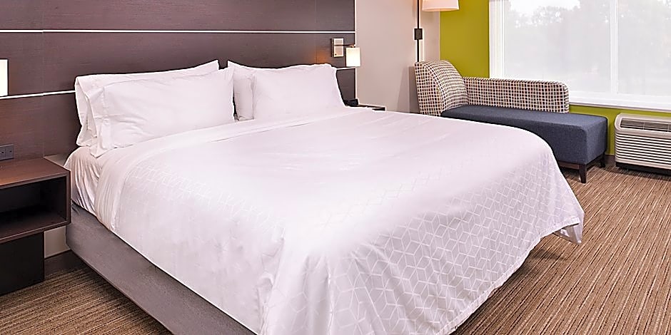 Holiday Inn Express and Suites - Mall of America - MSP Airport By IHG