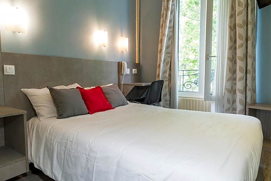 Panam Hotel GAMBETTA- Place Gambetta-Mairie du 20 emme