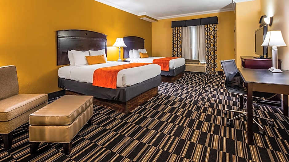 Best Western Plus Barsana Hotel & Suites