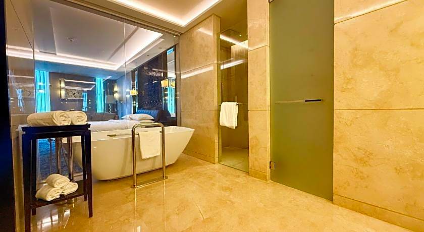 Sheraton Changchun Jingyuetan Hotel