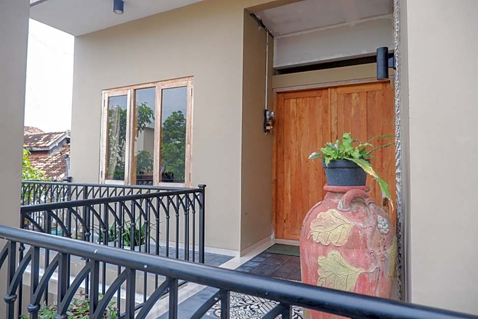 Rumah CiaTaman Siswa Near Malioboro Yogyakarta Mitra By RedDoorz – Yogyakarta, MN