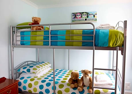 Suite - 1 King 1 Bunk Bed, Non-Smoking, Two Bedrooms, Sofabed Non Refundable