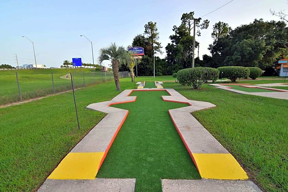 Howard Johnson by Wyndham Ocala FL