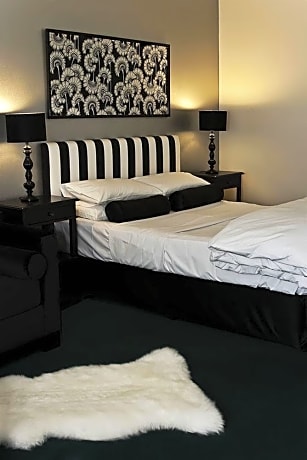 Patrick Plains Estate