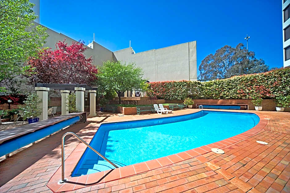 BreakFree Capital Tower Canberra