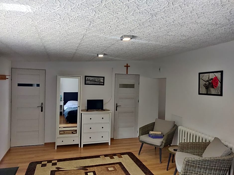 NOCLEGI-SPŁYWY BUGIEM