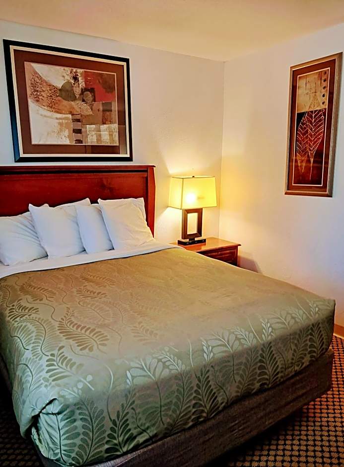 National 9 Inn Showboat