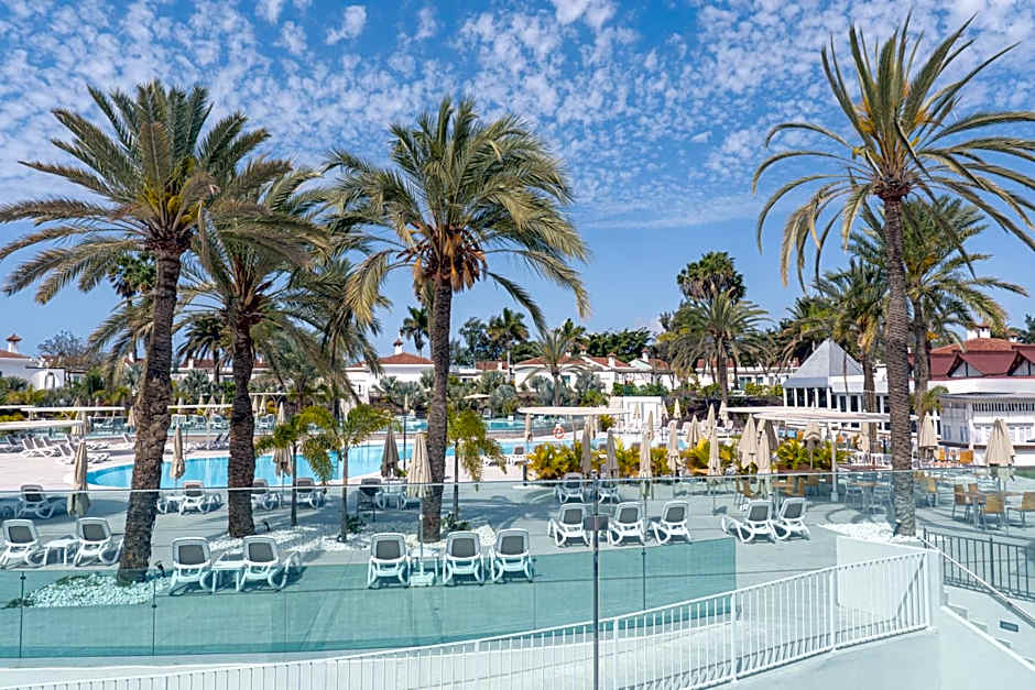 Hotel LIVVO Dunagolf Suites