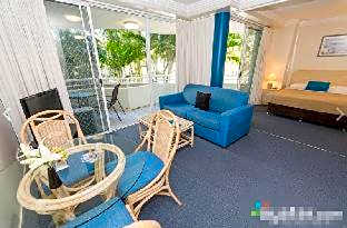 Santa Anne By The Sea