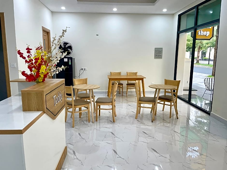TEDDY 96 HOMESTAY & CAFE GRAND WORLD PHU QUOC