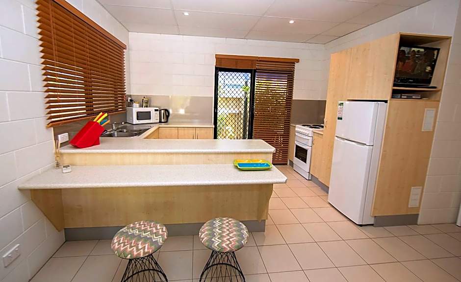 Apollo Jewel Beachfront Apartments