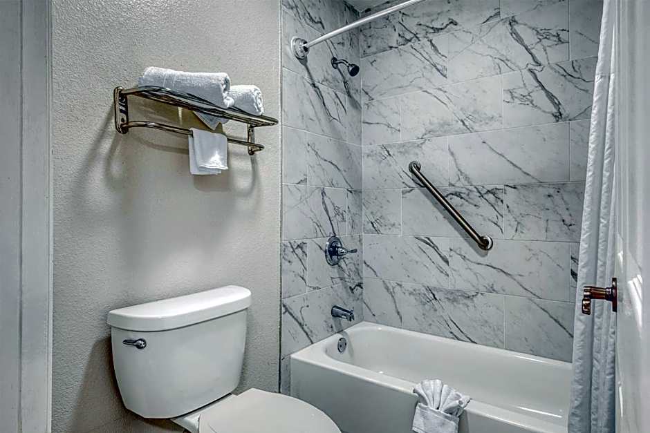 SureStay Hotel by Best Western Terrell