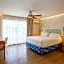 Hotel Cocoplum Beach