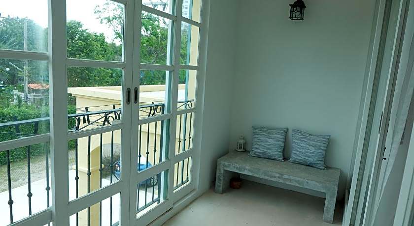 De Pastel Hua Hin Hotel