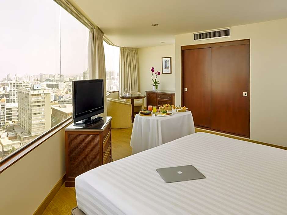 Hotel Estelar Miraflores