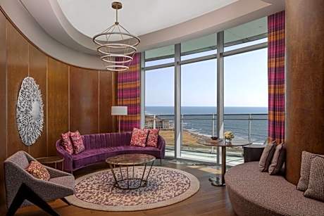 Luxury Suite with Waterfront View, Private Balcony & Luxury Hours