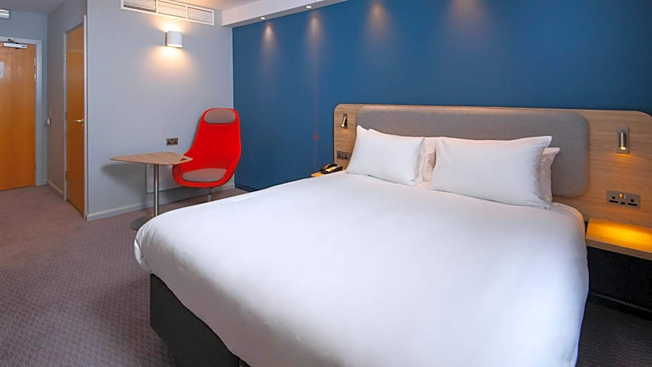 Holiday Inn Express Burton on Trent By IHG