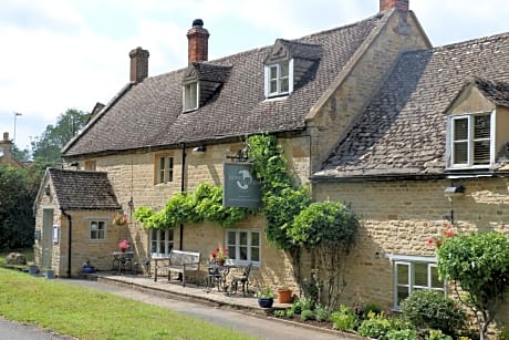 The Horse & Groom