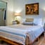 Warner Hotel