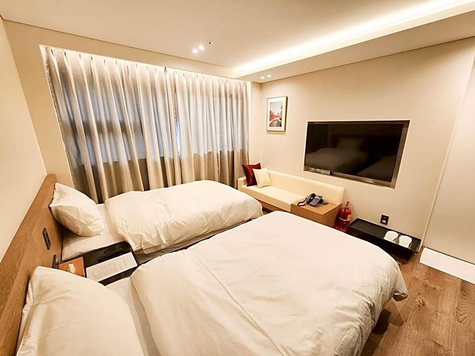 Eden Foret Hotel