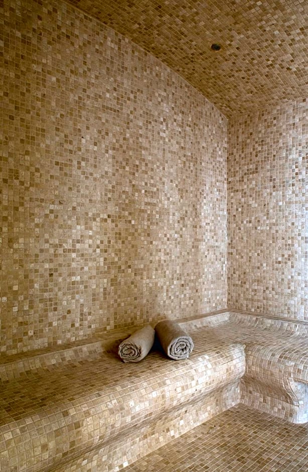 Grand Hotel Des Sablettes Plage, Curio Collection By Hilton