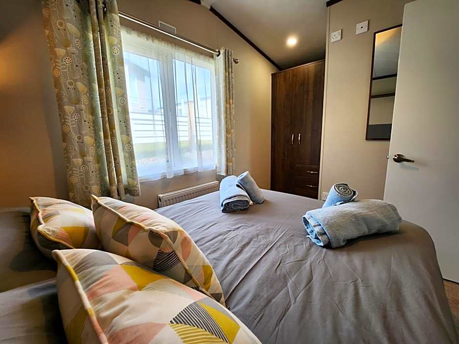 Pemberton Avon pitch 30 Creek Caravan Park dog friendly