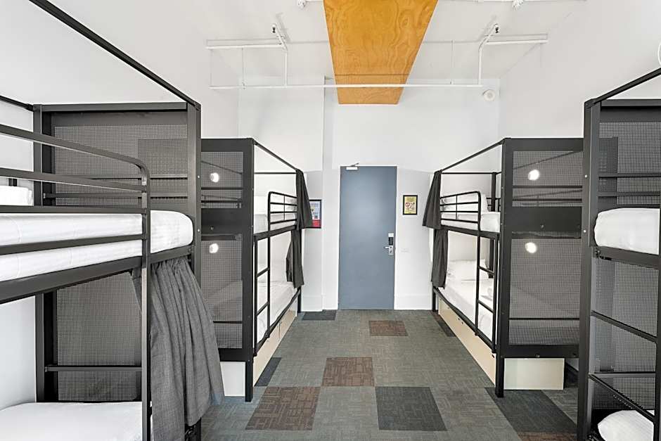 YHA Melbourne Central