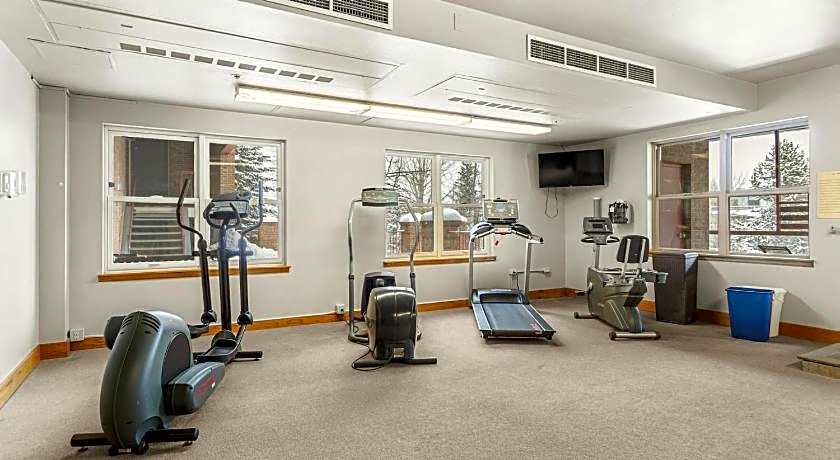 River Mountain Lodge