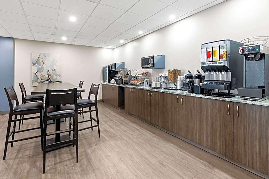 Howard Johnson by Wyndham Thunder Bay