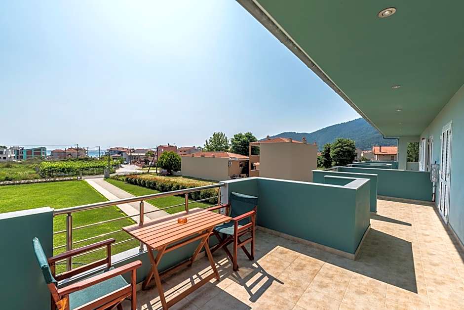 Zeus Apartments