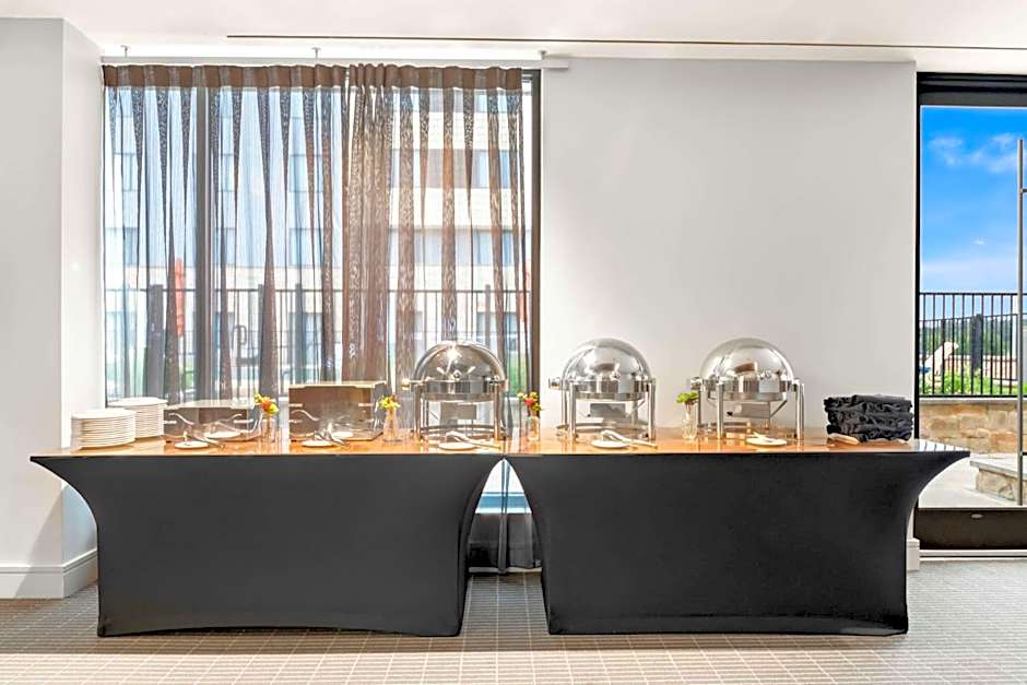 Sonesta Bee Cave Austin Hill Country