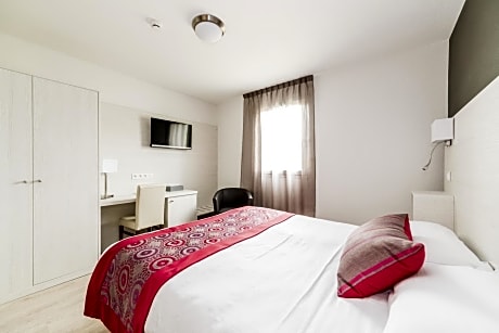 Comfort Double Room - with Air Conditioning