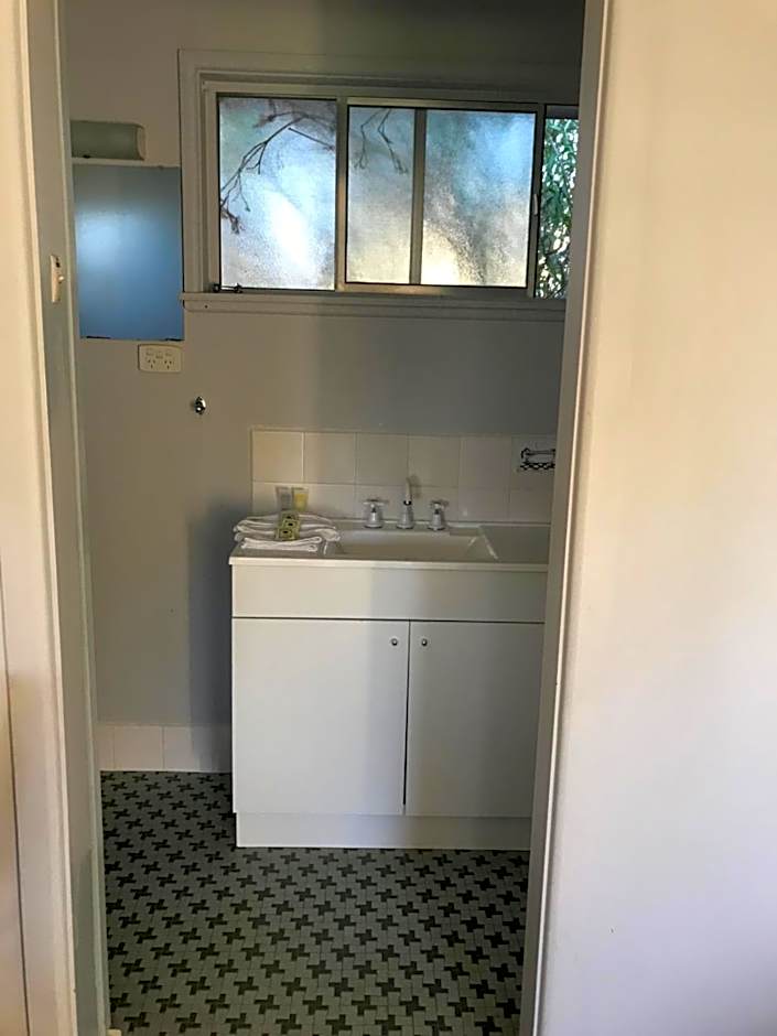 Kootingal Landview Motel