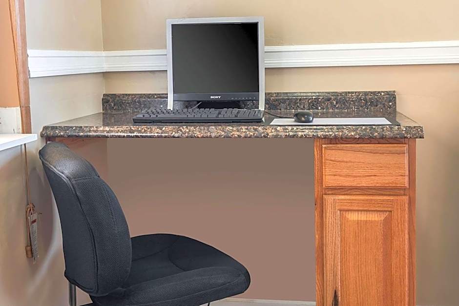 Holiday Lodge Yakima