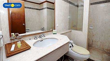 Makassar Golden Hotel