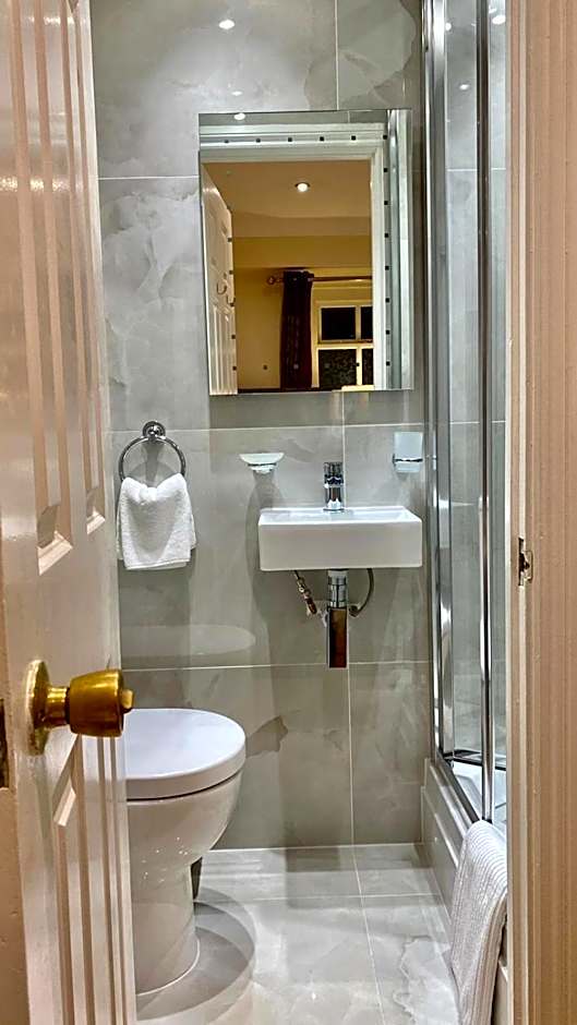 Classic Hyde Park Hotel