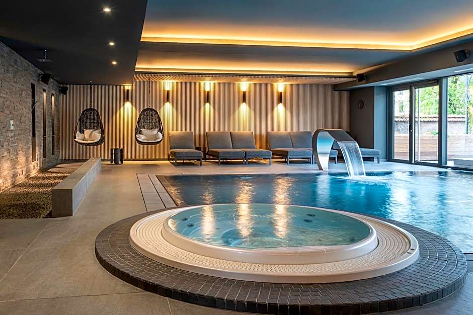 Best Western Premier Le Chapitre Hotel & Spa