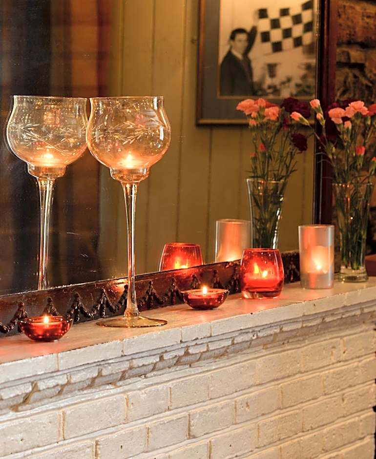 THE Waterloo Arms Hotel