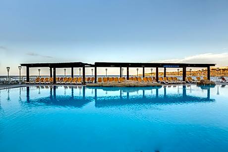 Sunny Coast Resort and Spa