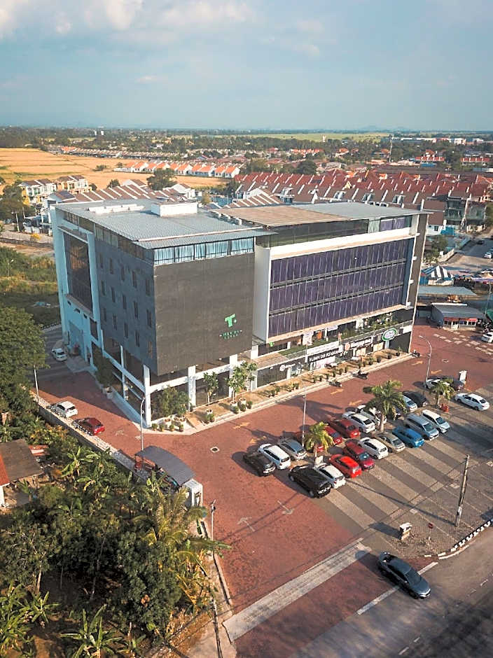 T+ PREMIUM HOTEL