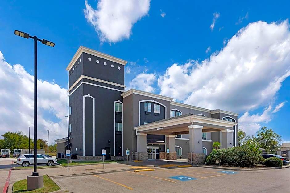 Quality Inn & Suites Groesbeck North