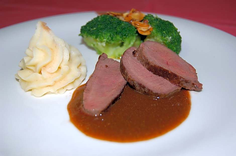 Hotel & Gasthof Zur Linde