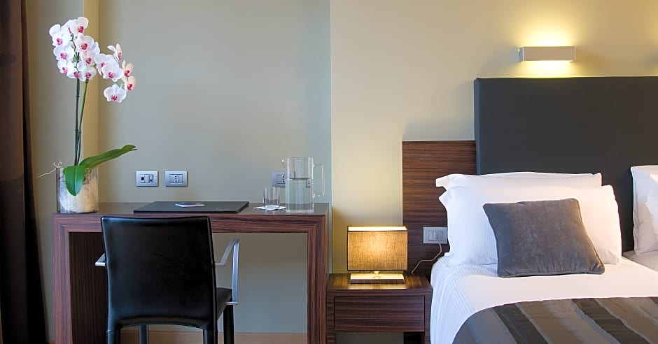 Photo 1 of 14 of Standard 1 Double Bed or 2 Beds