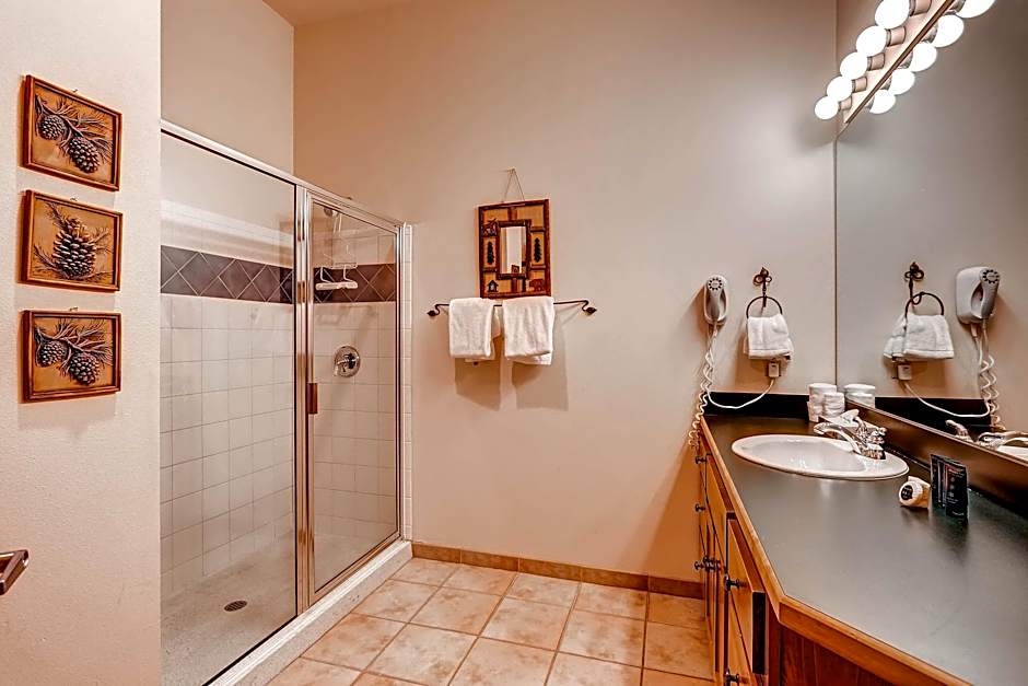 Jackpine & Black Bear Lodge