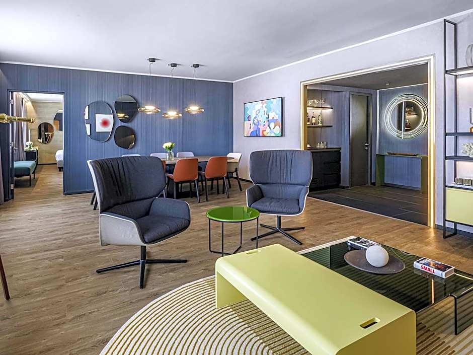 Pullman Santiago El Bosque