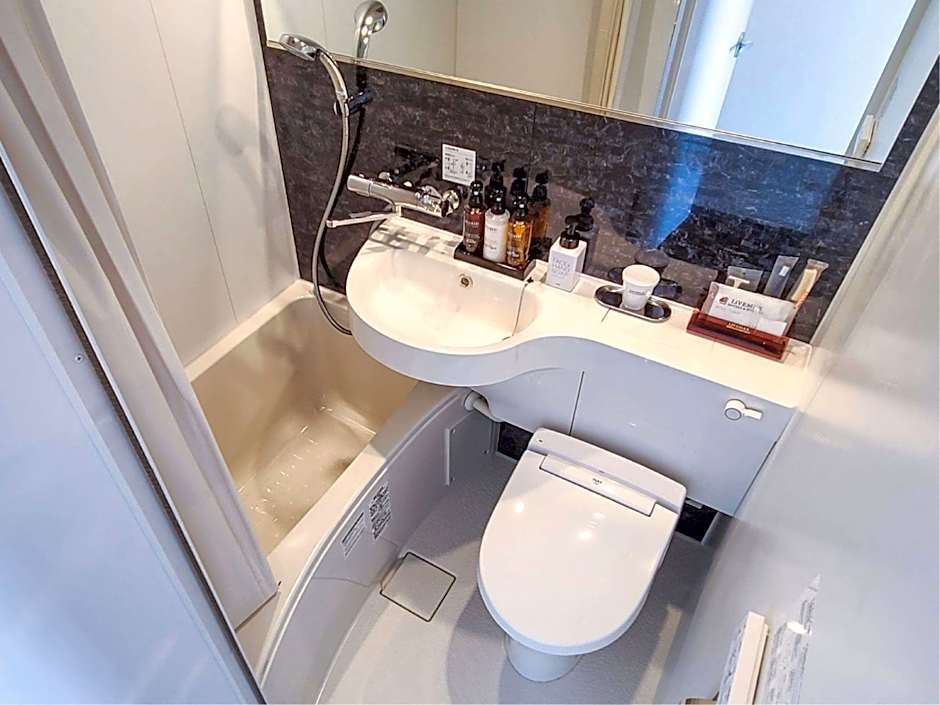 Hotel LiVEMAX Kyoto Nijojo-Nishi