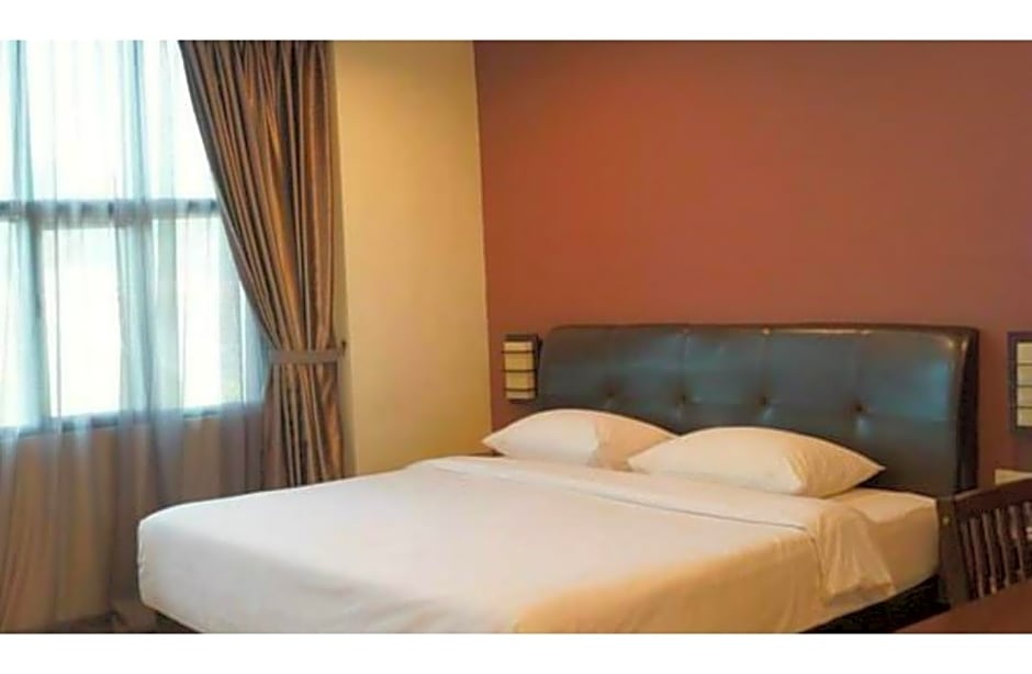 Capital O Rail Hotel