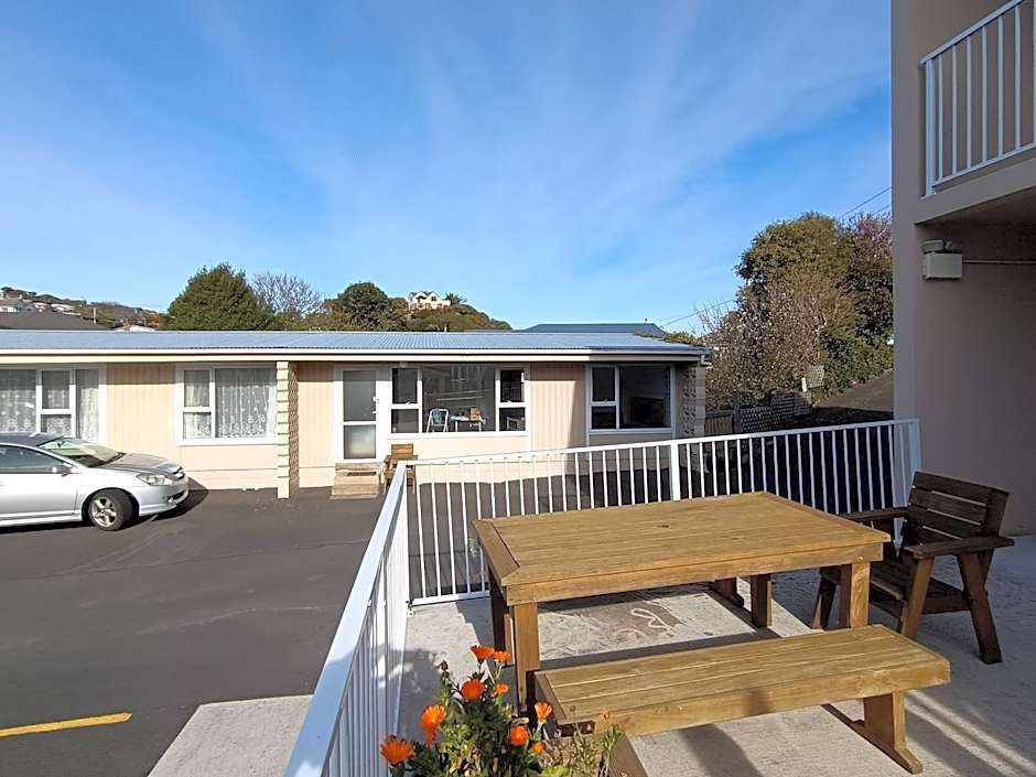 Bayfield Motel and Apartment